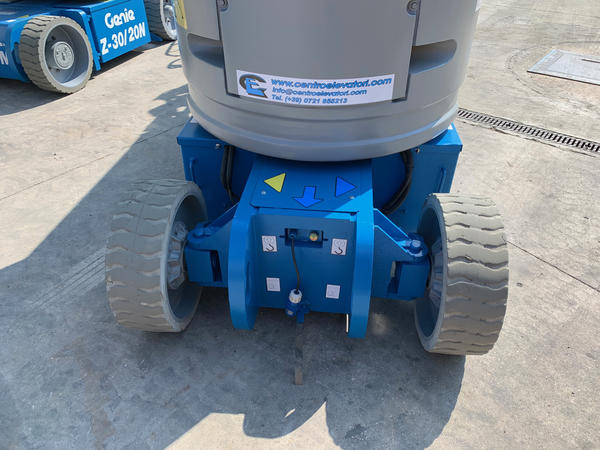 2#4535 Piattaforma semovente girevole articolata Genie z-30/20n in vendita - foto 5