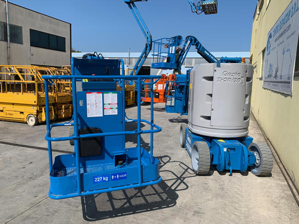 2#4535 Piattaforma semovente girevole articolata Genie z-30/20n in vendita - foto 10