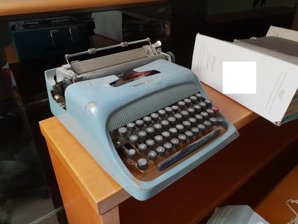 1#4547 Arredi e attrezzatura da ufficio in vendita - foto 4