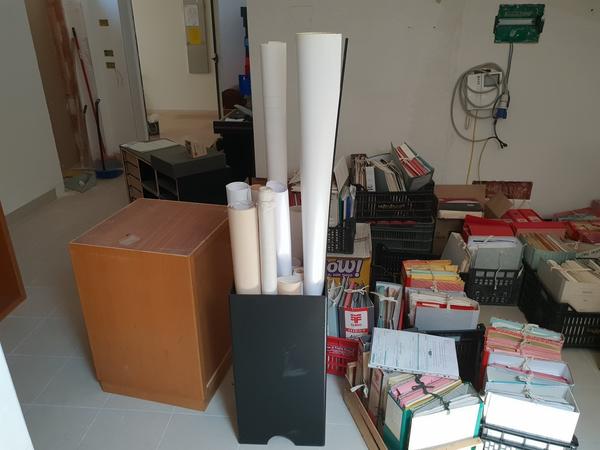 1#4547 Arredi e attrezzatura da ufficio in vendita - foto 20
