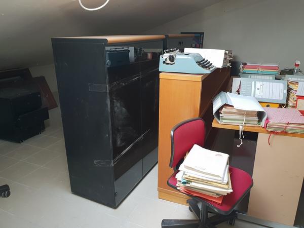 1#4547 Arredi e attrezzatura da ufficio in vendita - foto 21