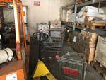 Image 17 - Manual pallet trucks and and Toyota forklift - Lot 4 (Auction 4548)