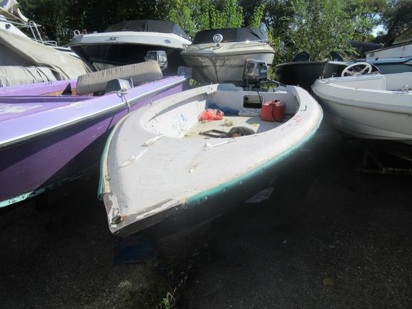 17#4549 Natante in vetroresina da diporto tipo Cofano in vendita - foto 1