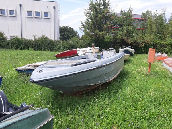 6#4549 Natante tipo caccia pesca in vendita - foto 2