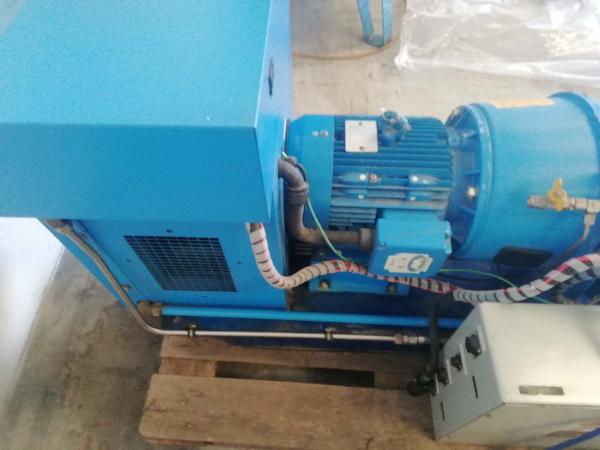 1#4550 Compressore rotativo Hydrovane in vendita - foto 5