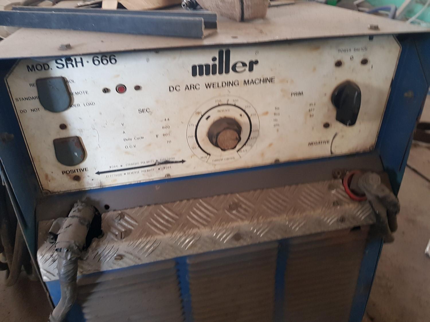 Lot Miller arc welding machine