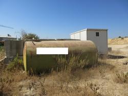Metal tank - Lot 5 (Auction 4552)