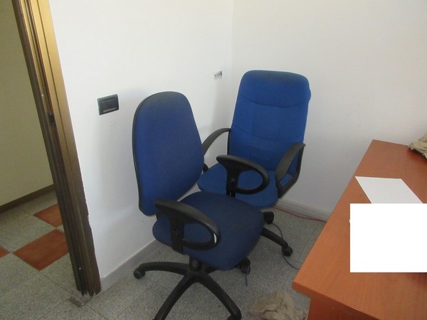 10#4559 Arredamento da ufficio in vendita - foto 31