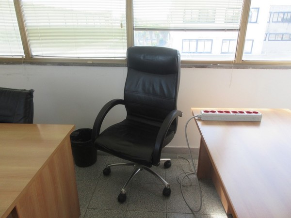 10#4559 Arredamento da ufficio in vendita - foto 52