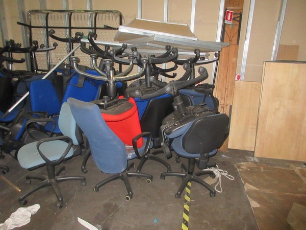 10#4559 Arredamento da ufficio in vendita - foto 92