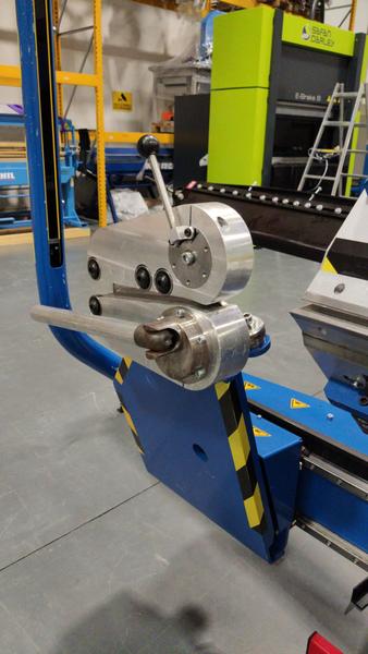 1#4562 Piegatrice Variobend a doppia bandiera semiautomatica in vendita - foto 3