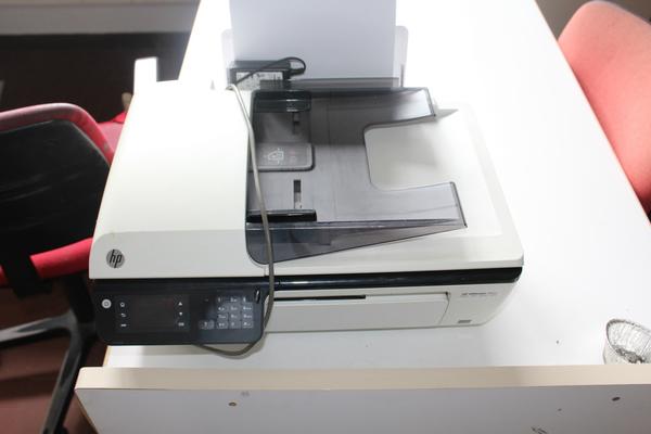 2#4566 Attrezzature e arredi da ufficio in vendita - foto 3