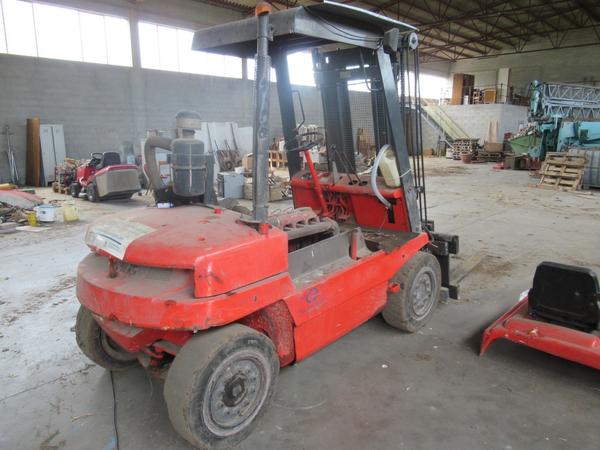 5#4569 Trattorino tagliaerba Honda e attrezzature per cantiere edile in vendita - foto 9