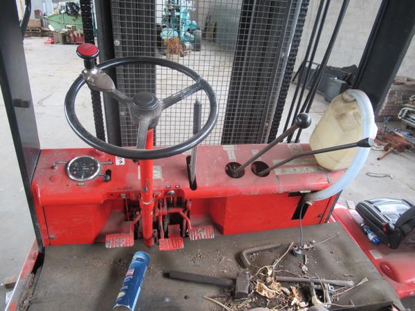 5#4569 Trattorino tagliaerba Honda e attrezzature per cantiere edile in vendita - foto 15