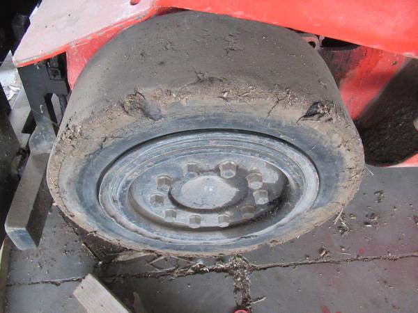 5#4569 Trattorino tagliaerba Honda e attrezzature per cantiere edile in vendita - foto 21