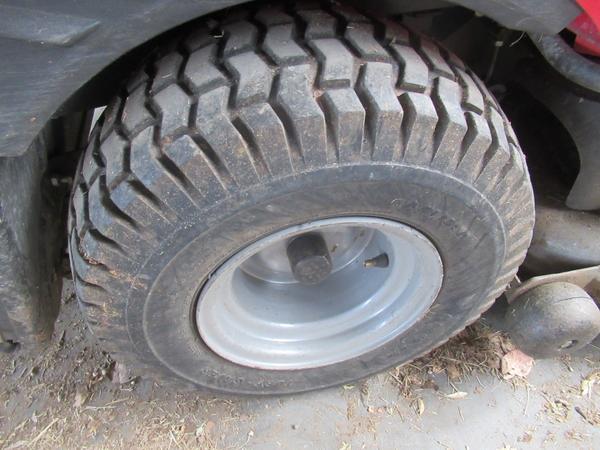 5#4569 Trattorino tagliaerba Honda e attrezzature per cantiere edile in vendita - foto 31