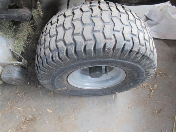 5#4569 Trattorino tagliaerba Honda e attrezzature per cantiere edile in vendita - foto 32