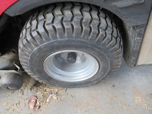 5#4569 Trattorino tagliaerba Honda e attrezzature per cantiere edile in vendita - foto 33