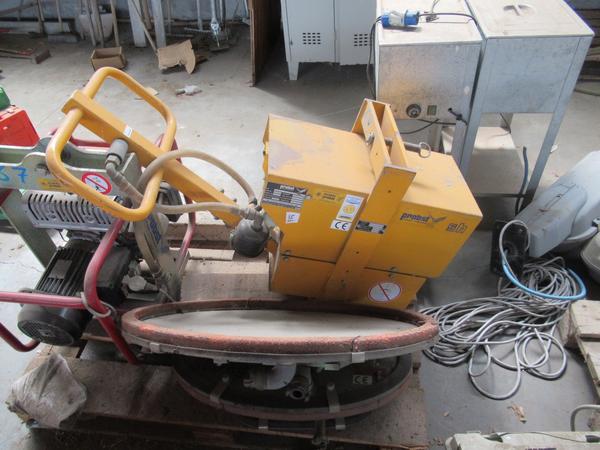 5#4569 Trattorino tagliaerba Honda e attrezzature per cantiere edile in vendita - foto 40