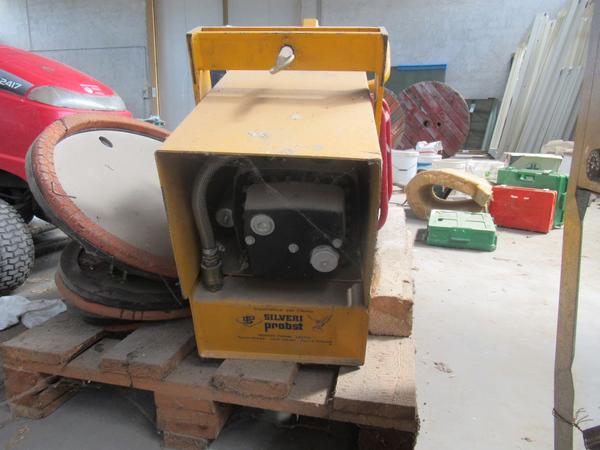 5#4569 Trattorino tagliaerba Honda e attrezzature per cantiere edile in vendita - foto 43