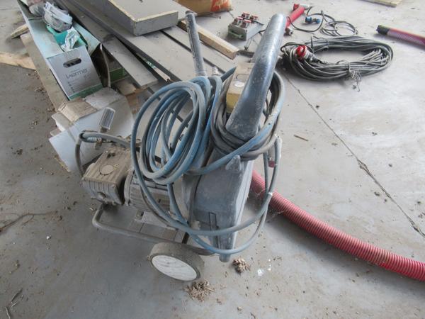 5#4569 Trattorino tagliaerba Honda e attrezzature per cantiere edile in vendita - foto 52