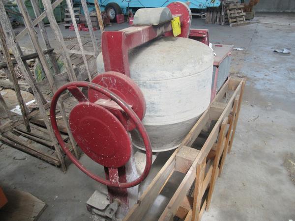 5#4569 Trattorino tagliaerba Honda e attrezzature per cantiere edile in vendita - foto 56