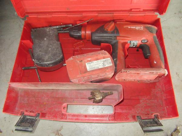 5#4569 Trattorino tagliaerba Honda e attrezzature per cantiere edile in vendita - foto 68