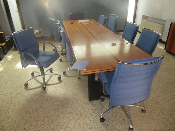6#4569 Arredo e attrezzatura per ufficio in vendita - foto 1