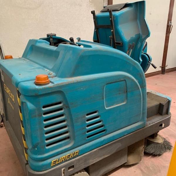 2#4604 Spazzatrice idraulica Eureka Extrema Diesel in vendita - foto 3