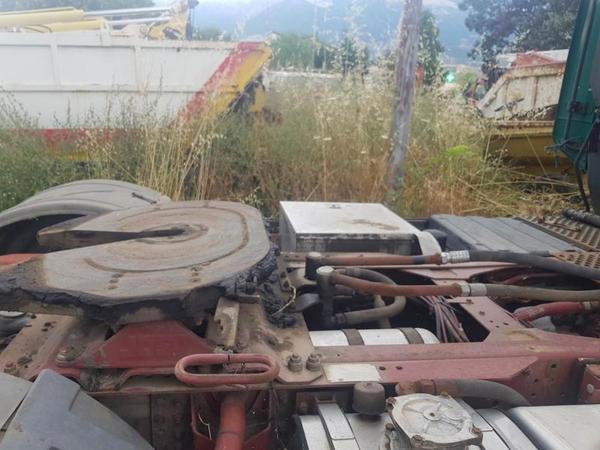 25#4606 Trattore stradale Iveco Magirus in vendita - foto 5