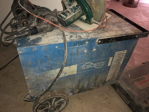 2#4608 Attrezzatura meccanica e arredi ufficio in vendita - foto 38