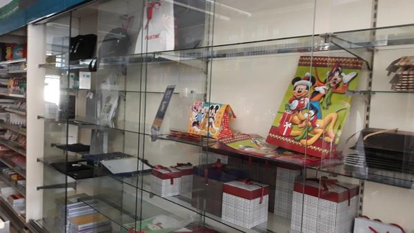 3#4617 Arredamento e macchine elettroniche per punto vendita in vendita - foto 1