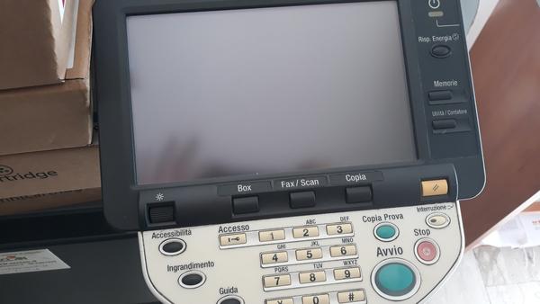 3#4617 Arredamento e macchine elettroniche per punto vendita in vendita - foto 7