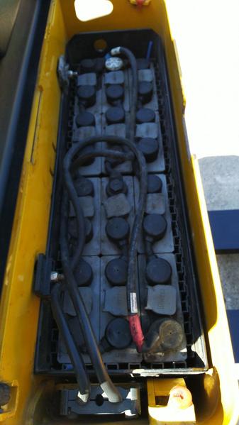 12#4626 Transpallet elettrico uomo a bordo Yale in vendita - foto 6