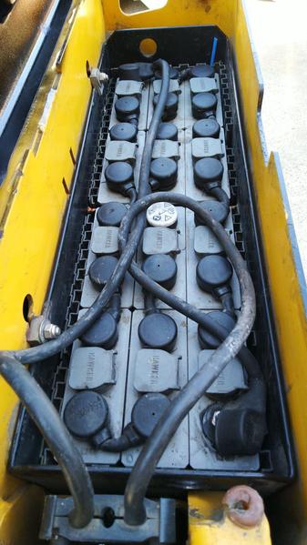 13#4626 Transpallet elettrico uomo a bordo Yale in vendita - foto 6