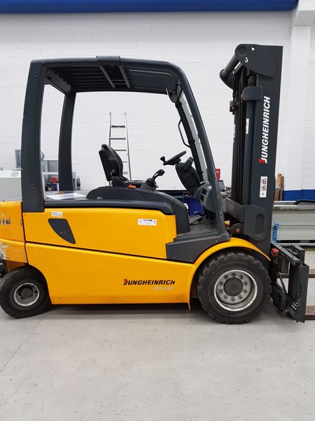 7#4628 Carrello elevatore Jungheinrich EFG550 in vendita - foto 1