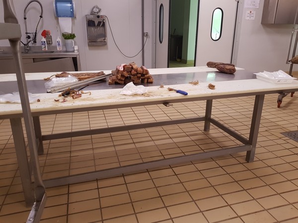 22#4631 Arredi in acciaio inox per stabilimenti industriali in vendita - foto 11