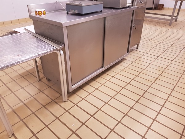 22#4631 Arredi in acciaio inox per stabilimenti industriali in vendita - foto 13