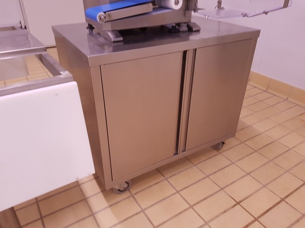 22#4631 Arredi in acciaio inox per stabilimenti industriali in vendita - foto 17