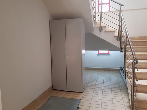 24#4631 Arredi e attrezzature da ufficio in vendita - foto 4