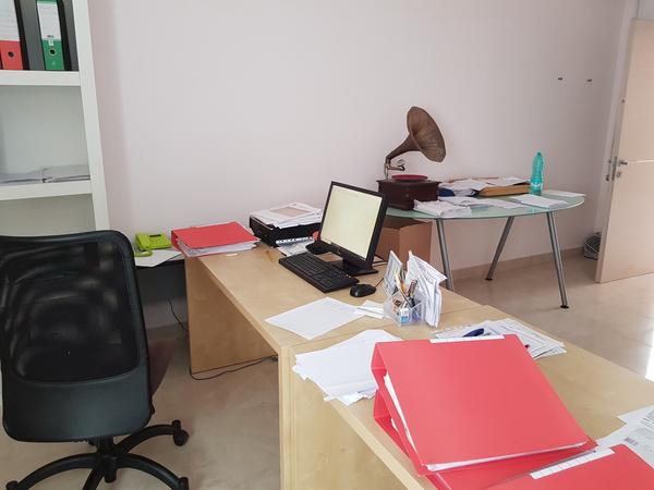 24#4631 Arredi e attrezzature da ufficio in vendita - foto 23