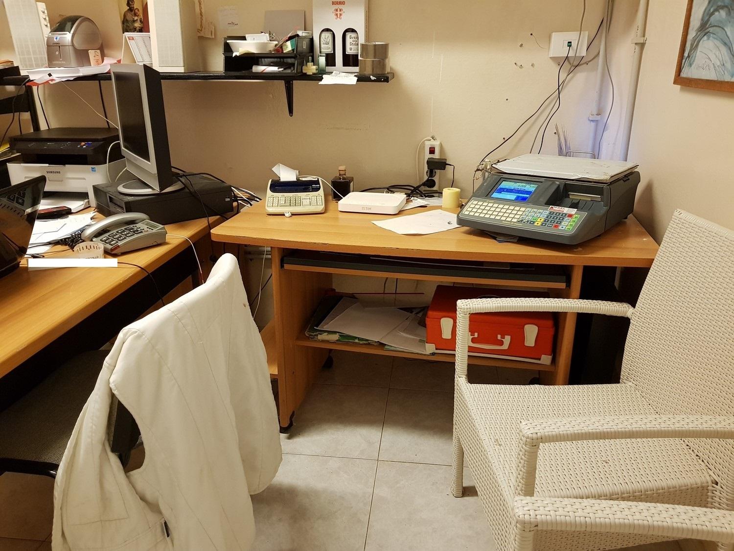 Lot Office furniture