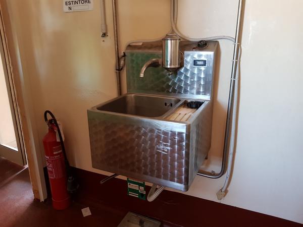 31#46310 Attrezzature e banchi lavoro in vendita - foto 3