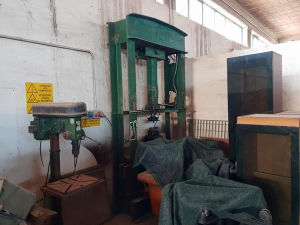Attrezzatura meccanica in vendita