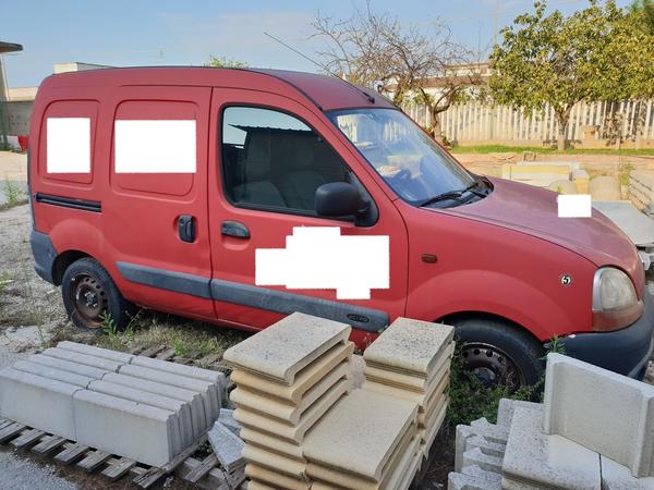 2#4635 Autocarri Renault Kangoo e Ford Courier in vendita - foto 1