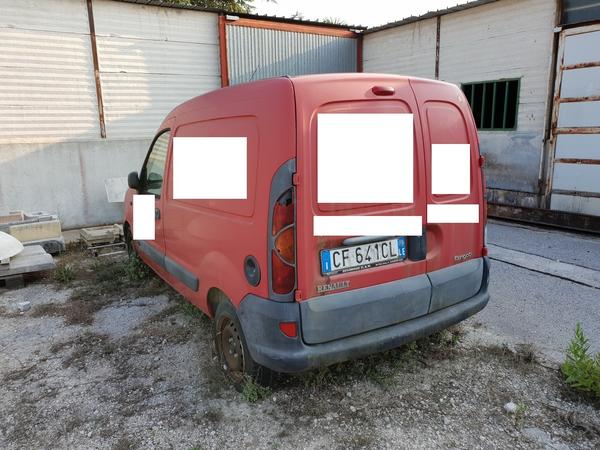 2#4635 Autocarri Renault Kangoo e Ford Courier in vendita - foto 4