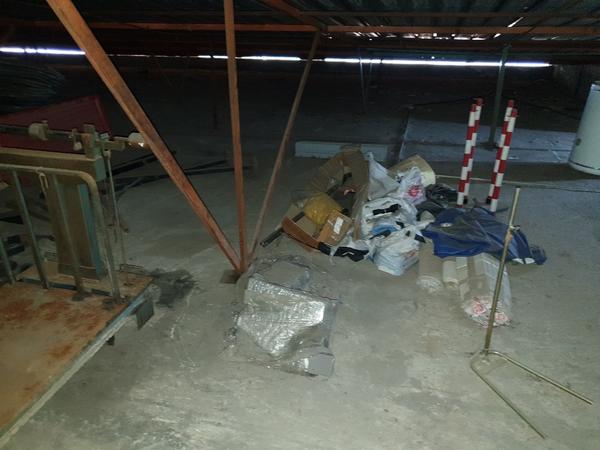 22#4637 Ricambi per trattori e mietitrebbie in vendita - foto 2