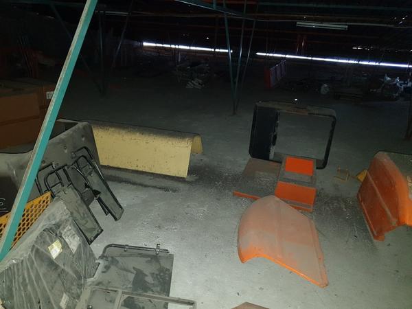 22#4637 Ricambi per trattori e mietitrebbie in vendita - foto 13