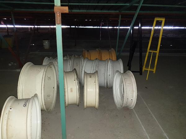 22#4637 Ricambi per trattori e mietitrebbie in vendita - foto 19