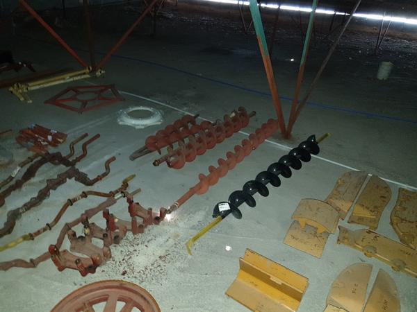 22#4637 Ricambi per trattori e mietitrebbie in vendita - foto 23
